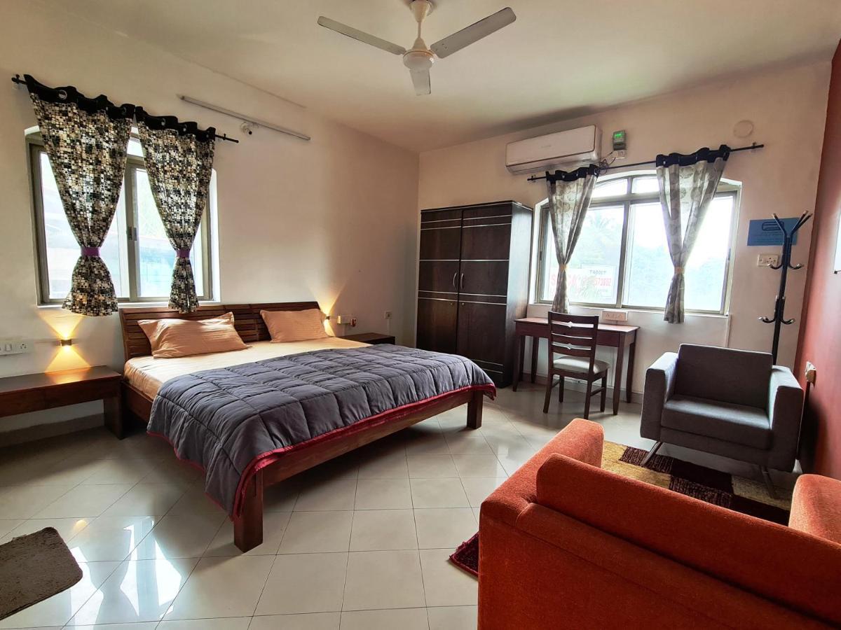 Hostel Lifespace- Twin Bungalow With Pods, Bunks, Private Rooms, Cowork & Cafe Pune Ngoại thất bức ảnh